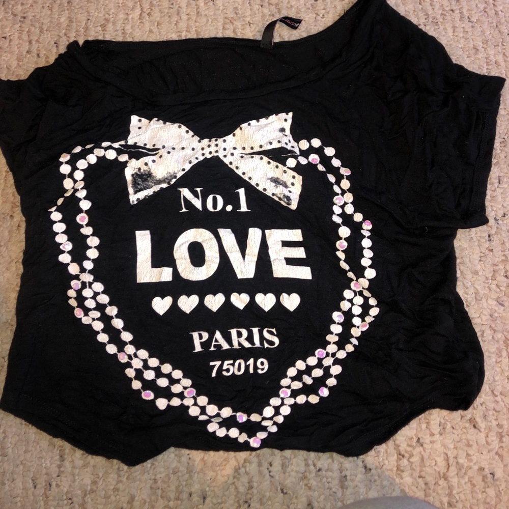 Black graphic t-shirt size small